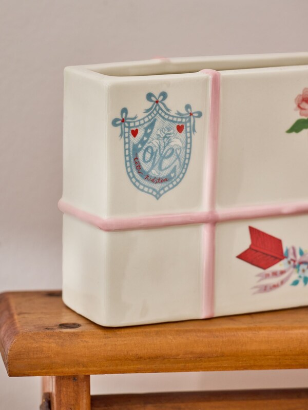 Seraphine Cath Kidston Pink Love Letter Vase