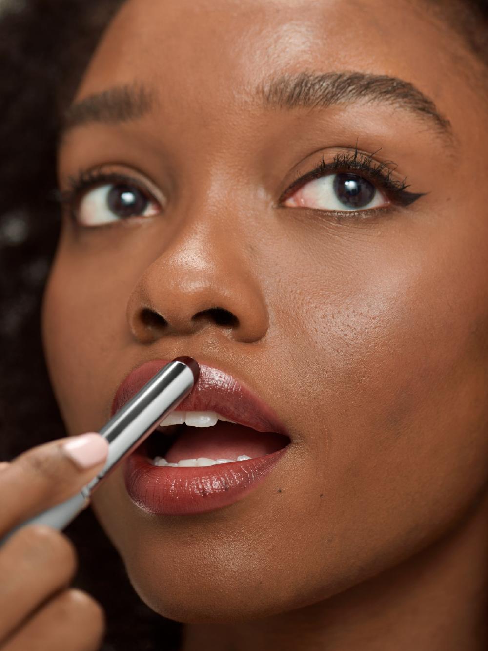 seraphine Clinique Almost Lipstick