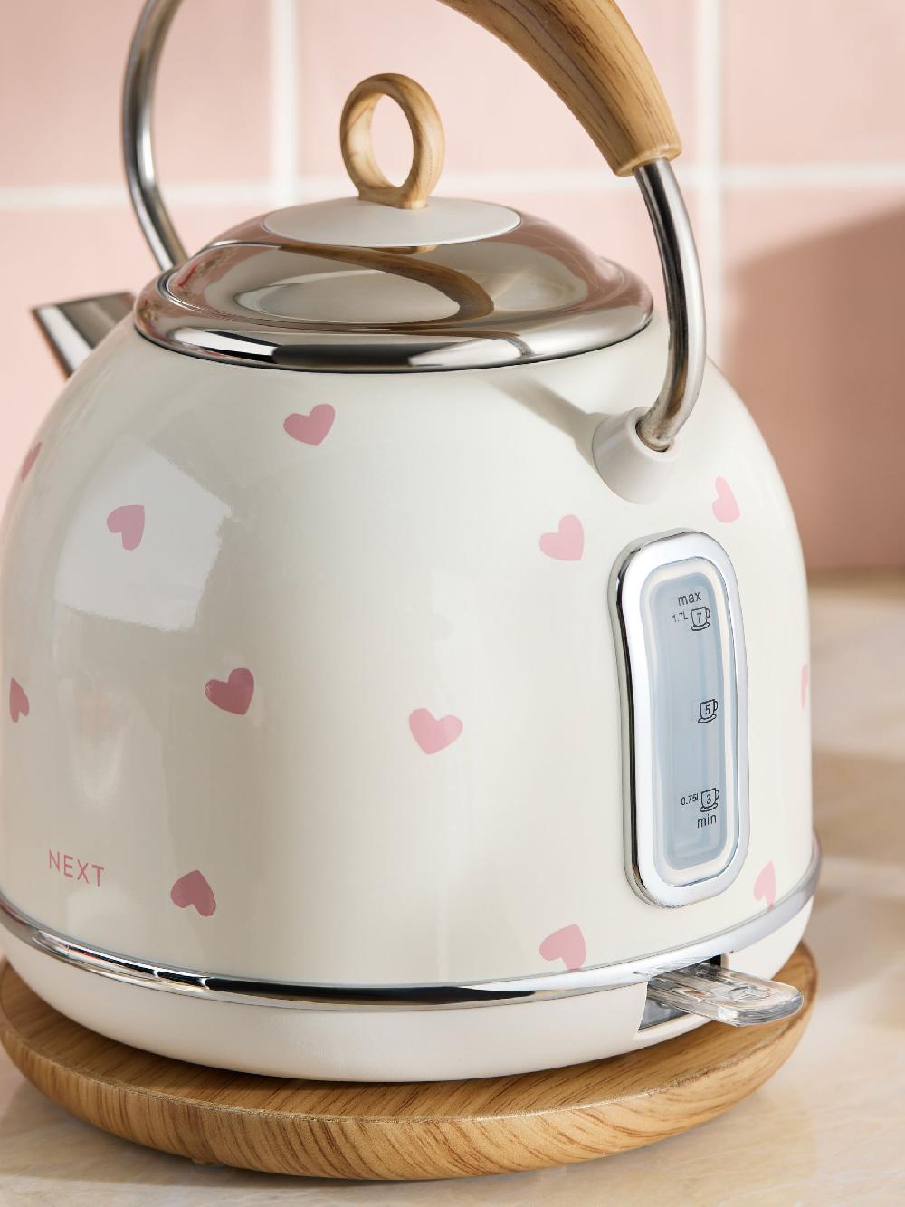 seraphine Cream With Pink Hearts Malvern Kettle