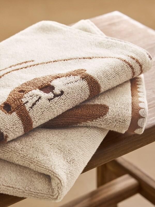 Seraphine Natural Otter Heart Towel