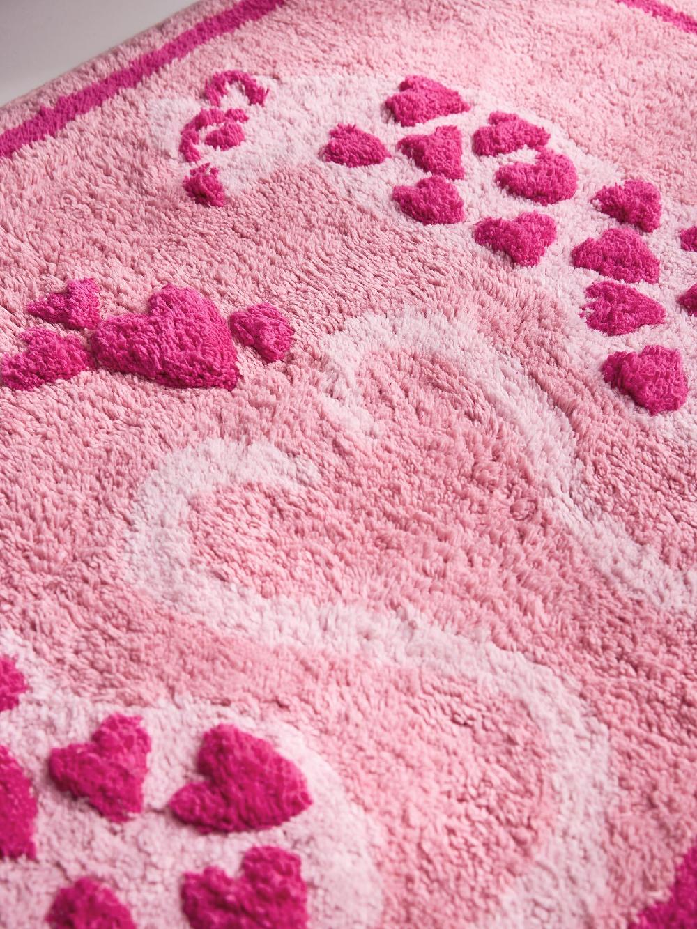seraphine Pink Cheetah Valentines Bath Mat