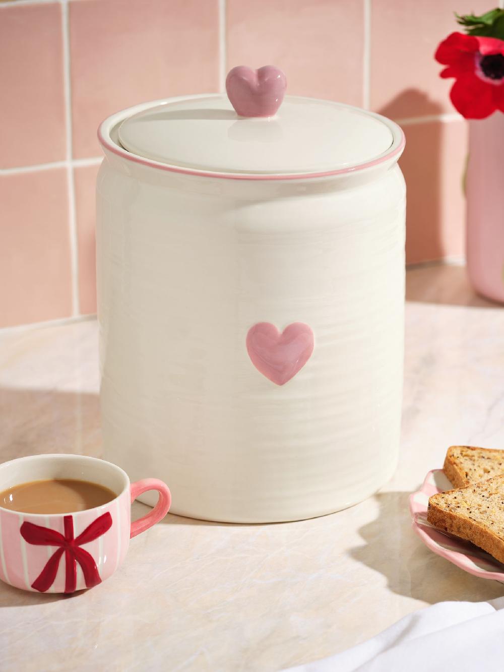 seraphine Pink Heart Ceramic Bread Bin