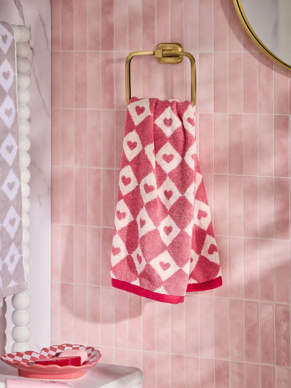 seraphine Pink Heart Towel