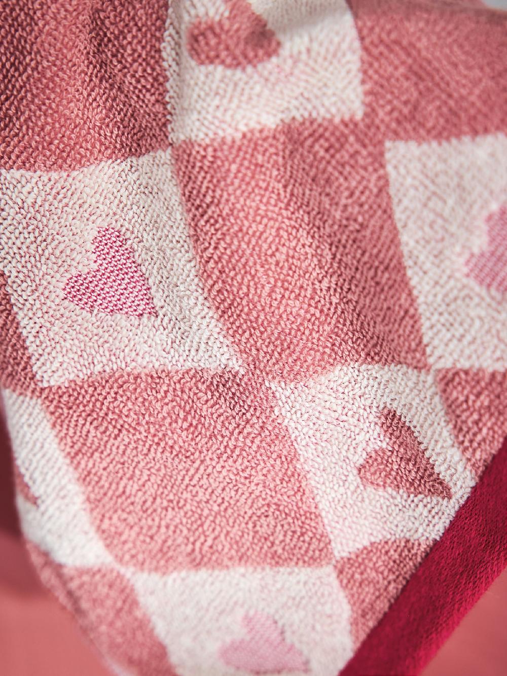 seraphine Set of 2 Pink Heart Face Cloths
