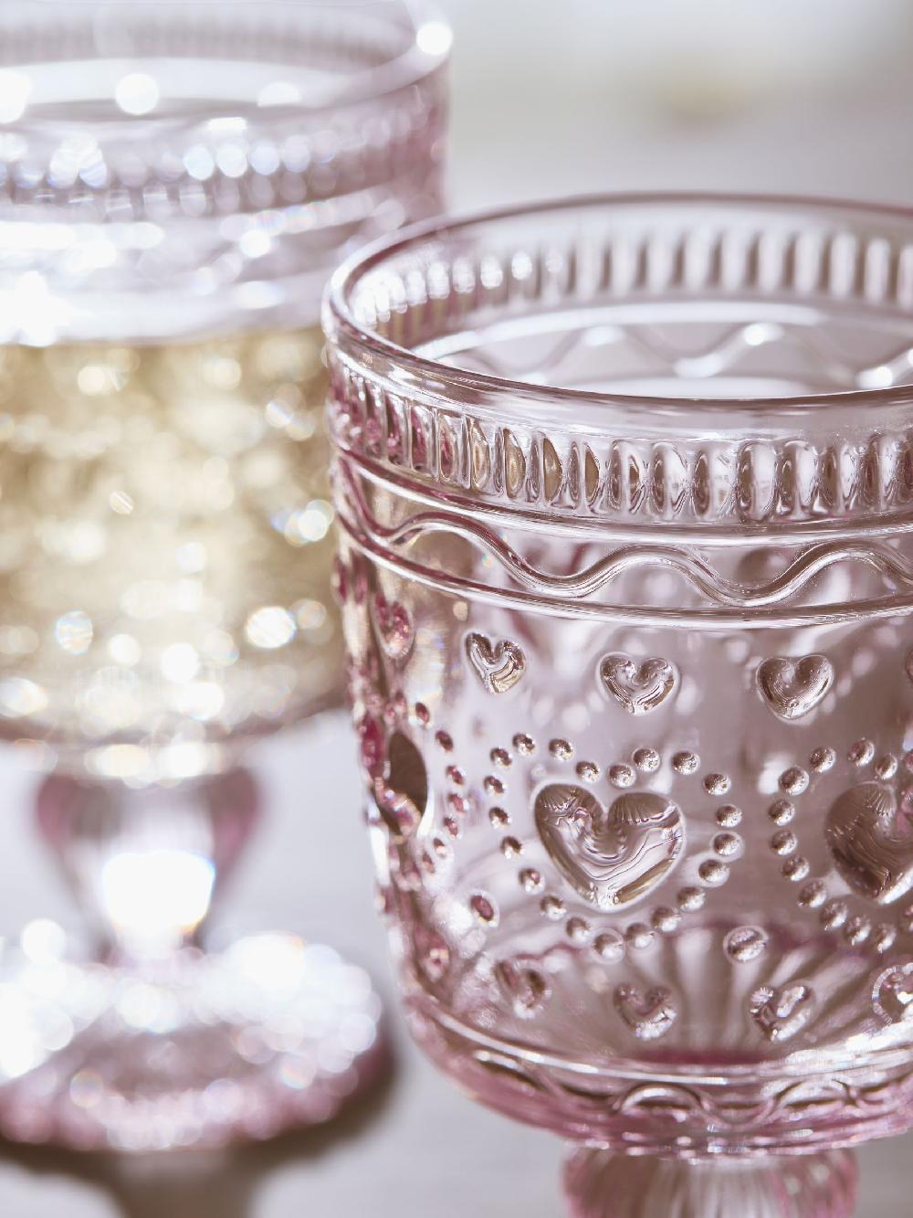 seraphine Set of 2 Pink Heart Pressed Wine Glasses
