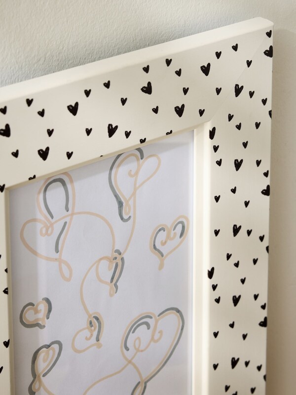 Seraphine Set Of 3 Monochrome Ditsy Heart Pattern Photo Frames