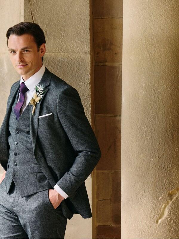 Seraphine Skopes Grey Fox Tailored Fit Textured Suit Jacket