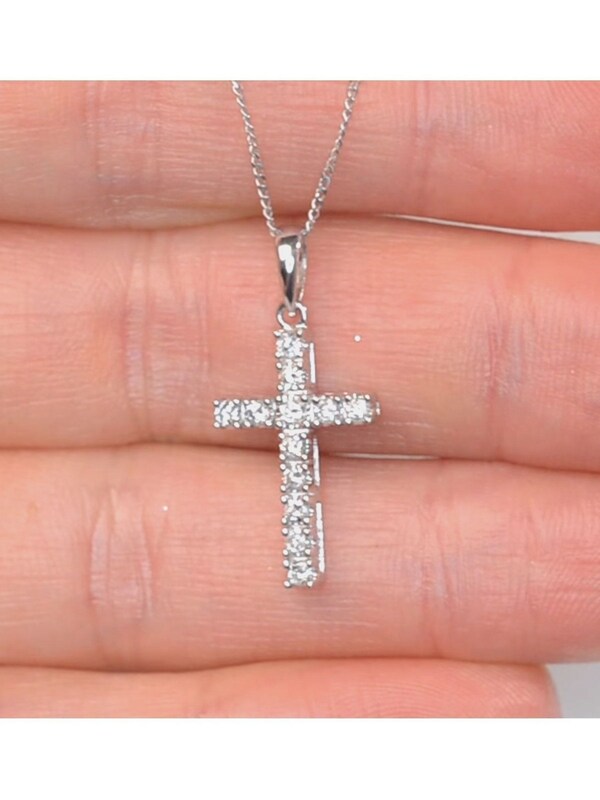 seraphine The Diamond Store White Lab Diamond Cross Necklace Pendant 0.22ct set in 925 Silver