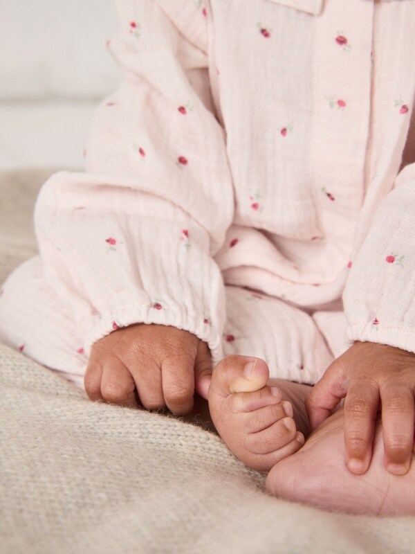 Seraphine The White Company Pink Crinkle Cotton Ines Floral Frill Collar Sleepsuit