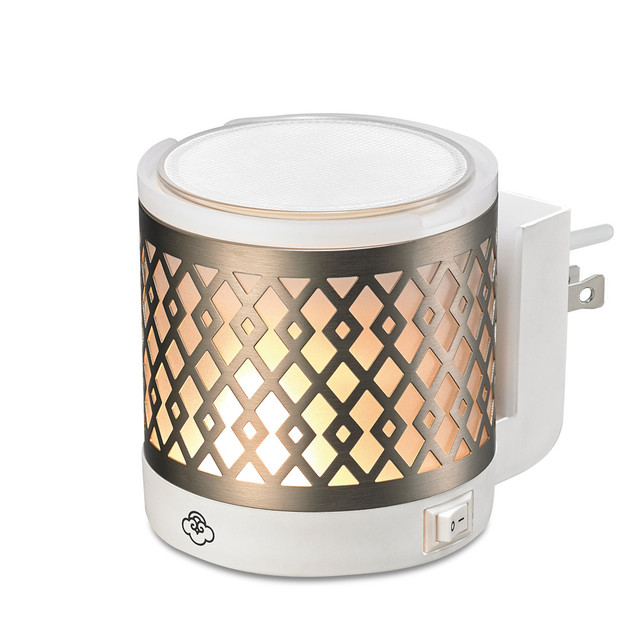 Serene House Arrow Silver Metal No-Spill Wax Melt Wall-Plug