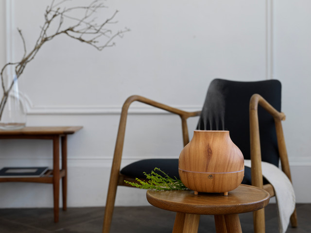 Serene House Mist Light Wood Ultrasonic Aroma Diffuser