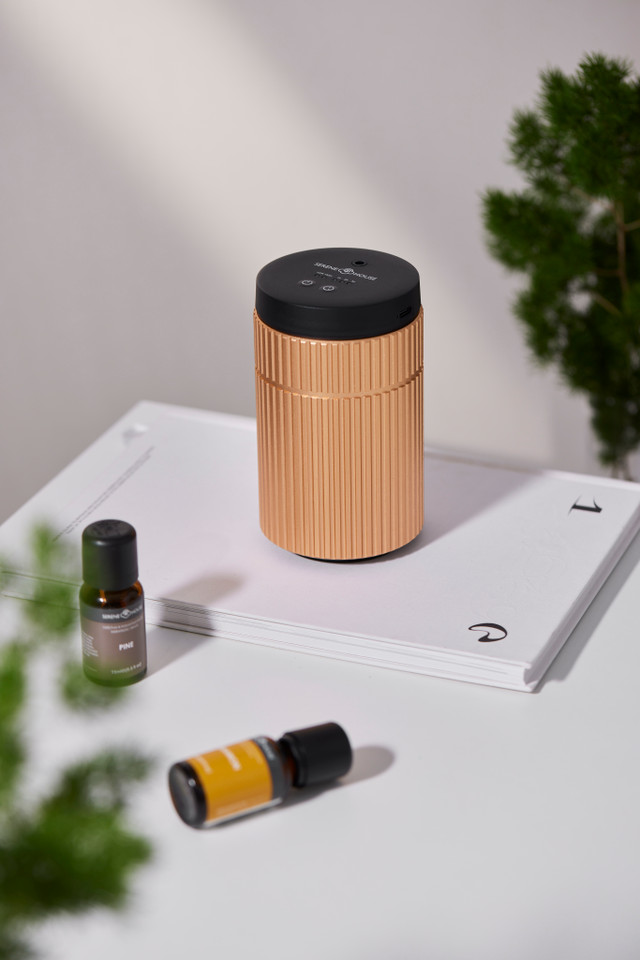 Serene House Striped Gold Metal Waterless Diffuser