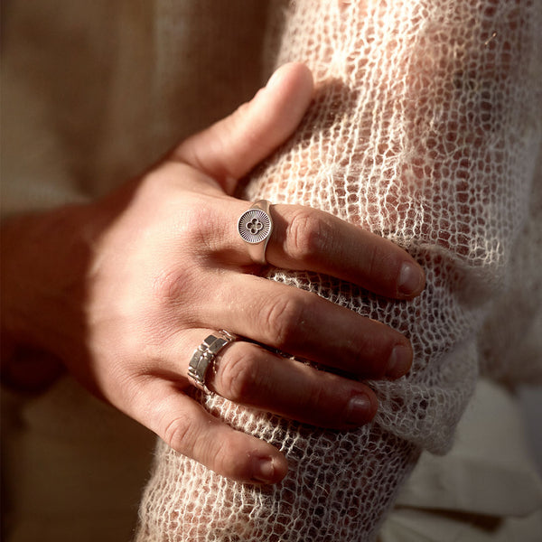 Serge Denimes Silver Clover Ring