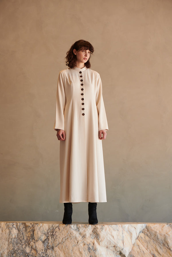 serrb Aw20 L07 Abaya