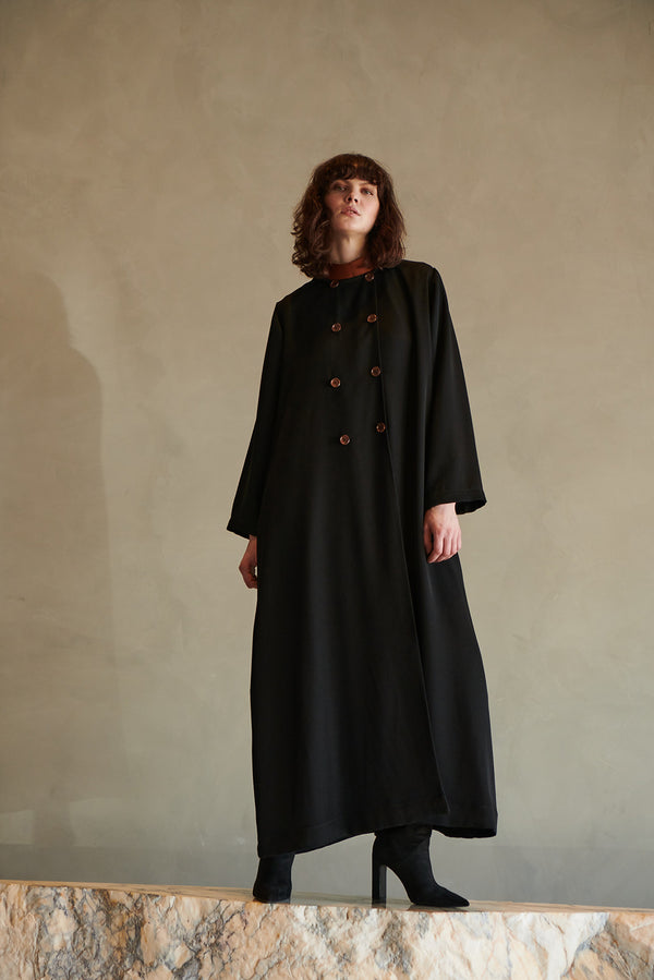 serrb Aw20 L08B Abaya