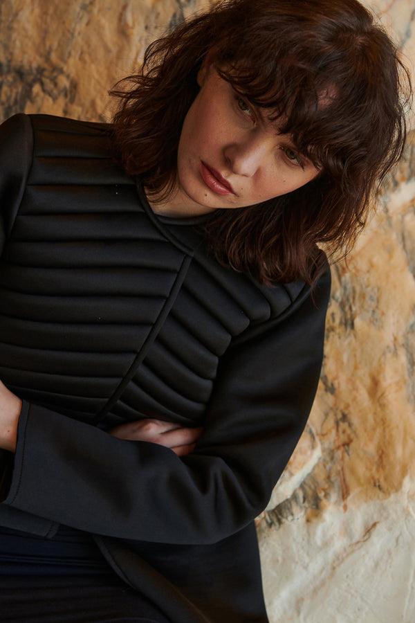 serrb Aw20 L11 - BLACK Abaya