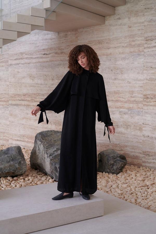 serrb Aw21 L03 Abaya