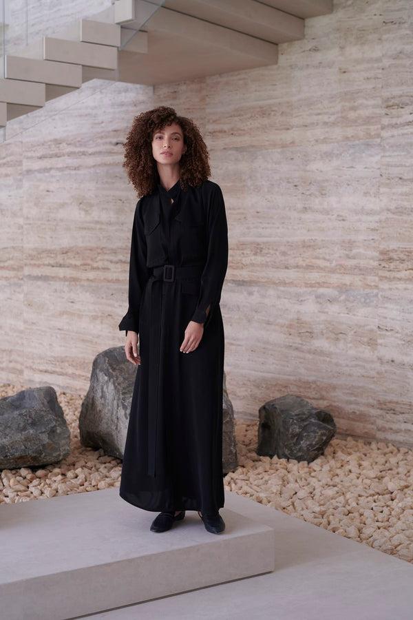 serrb Aw21 L07 Abaya