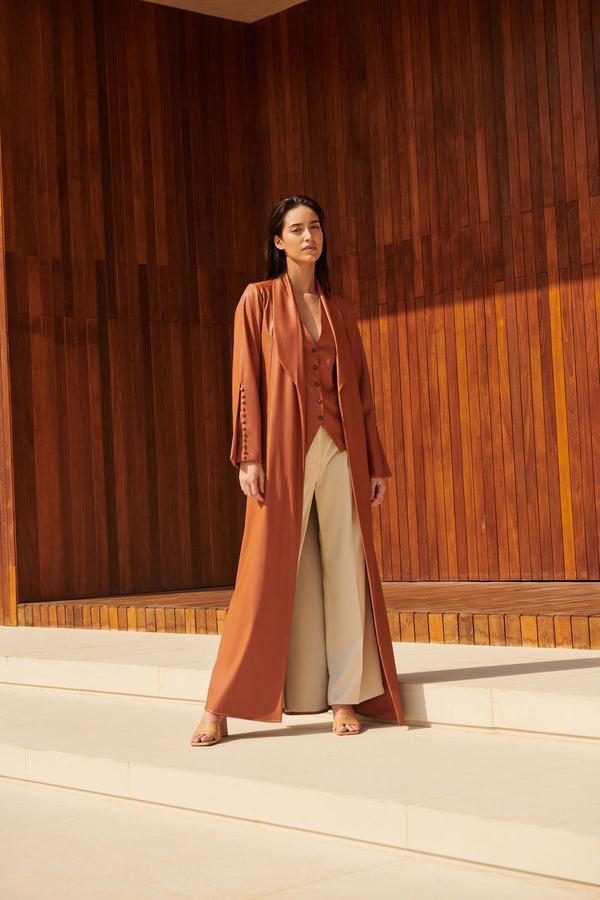 serrb Aw22 L06 Abaya