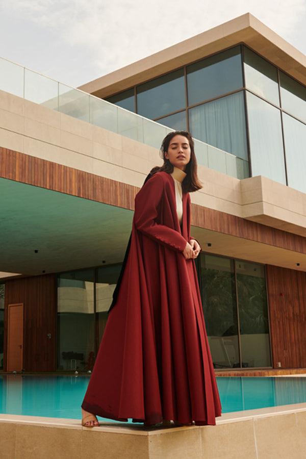 serrb Aw22 L17 Abaya