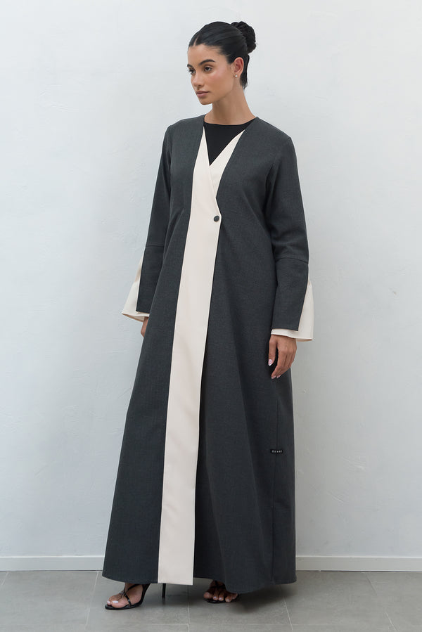 Serrb AW24 L01 Abaya