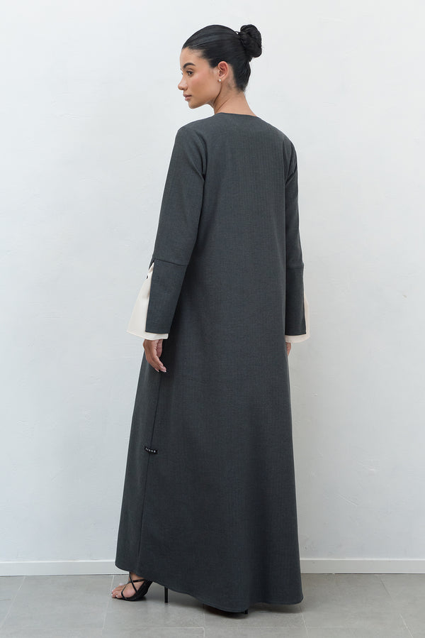 Serrb AW24 L01 Abaya