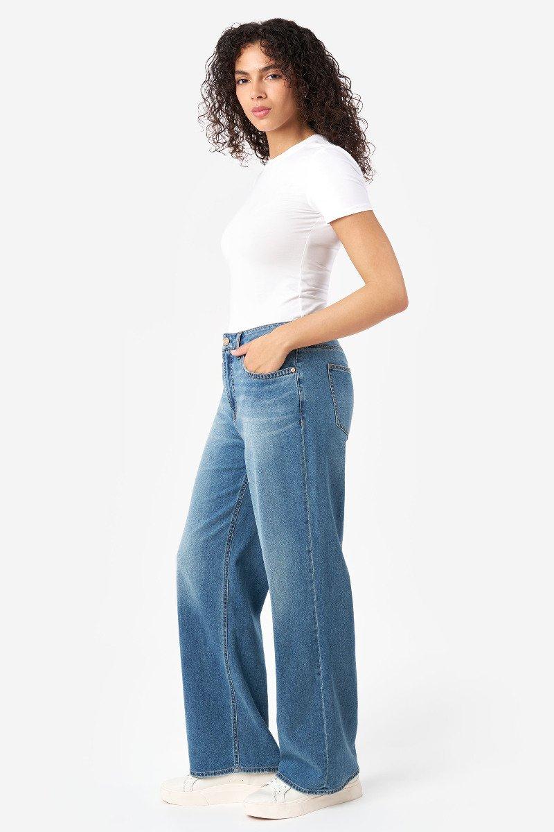 Seven 7 Featherweight Wide Leg Jean Las Vegas Wash