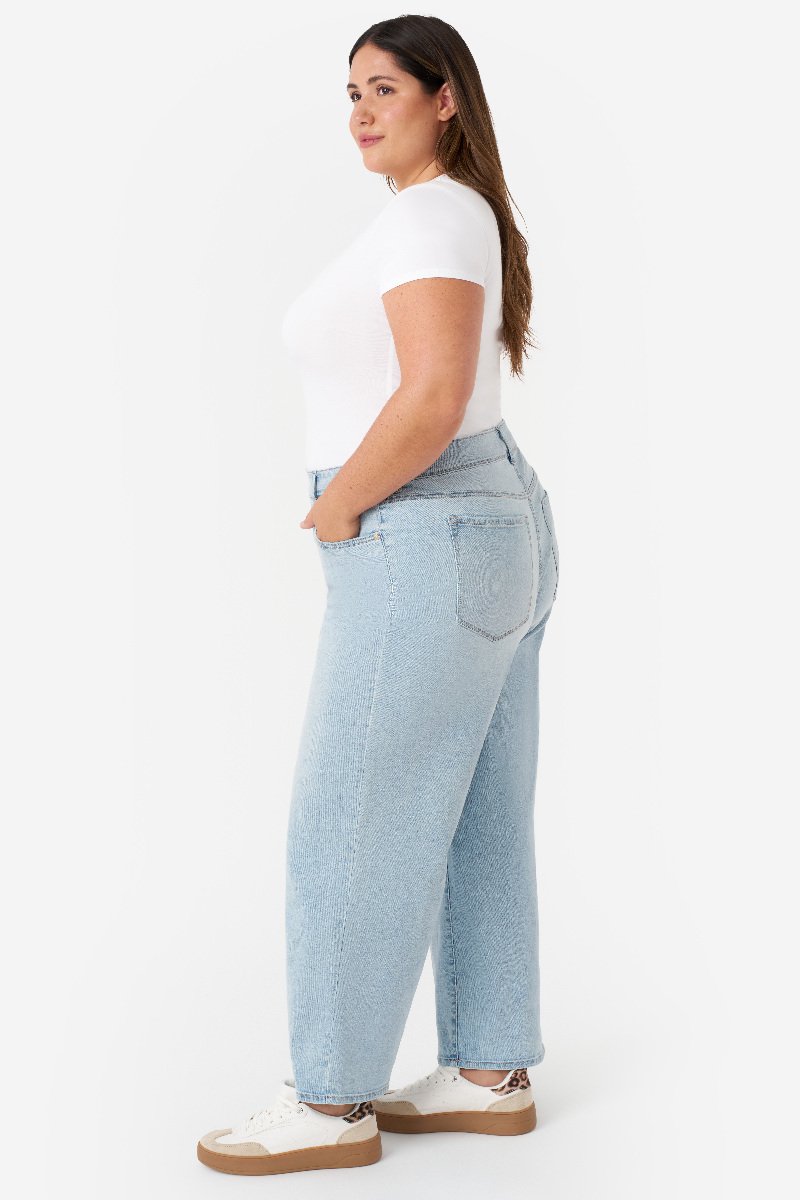 Seven 7 Loose Fit Sneaker Jean Free Spirit