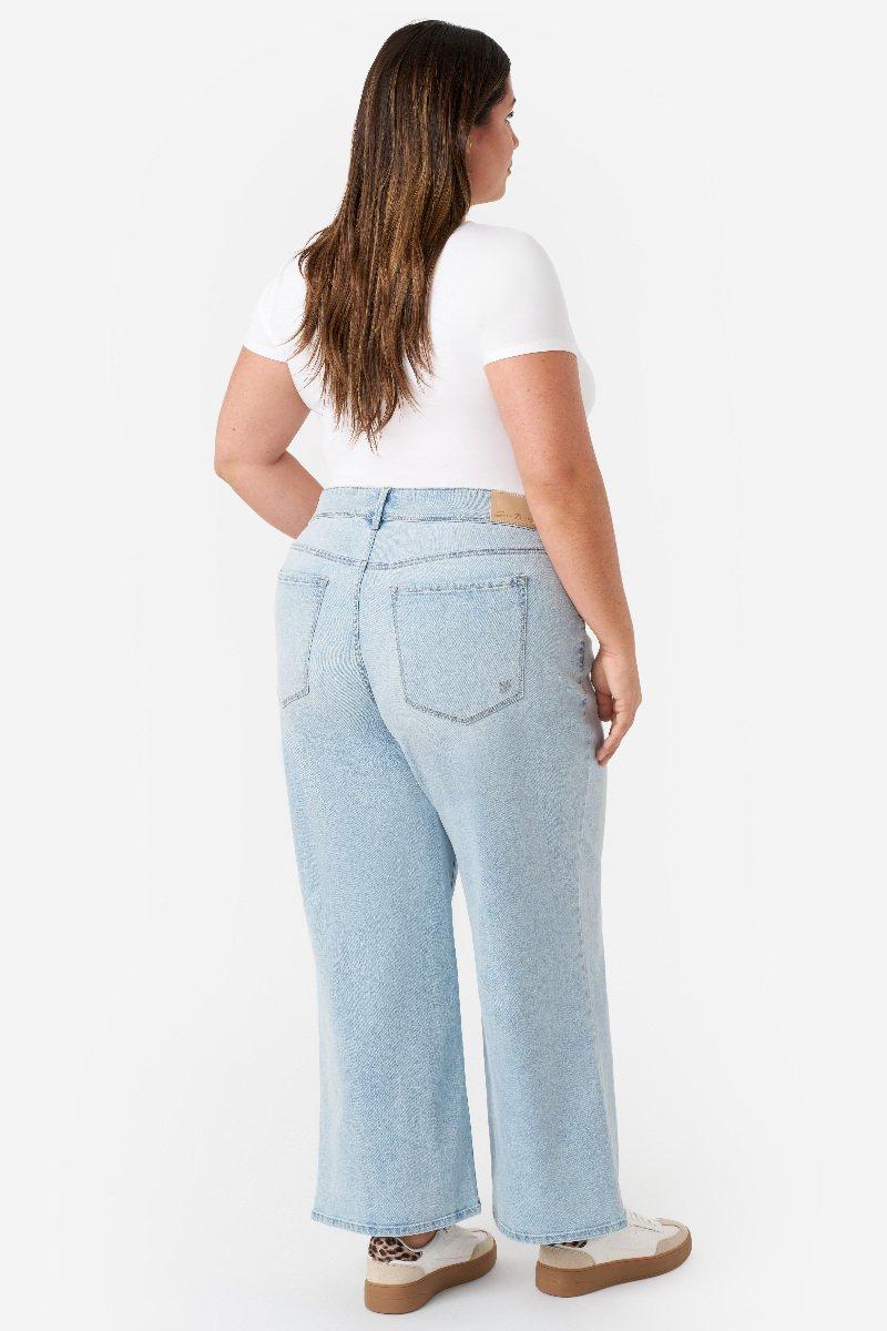 Seven 7 Loose Fit Sneaker Jean Free Spirit