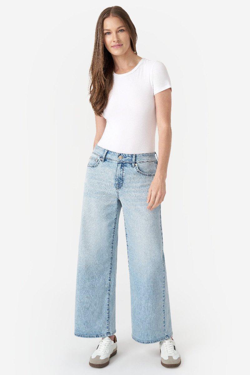 seven 7 Loose Fit Sneaker Jean Free Spirit