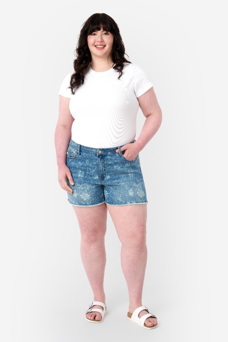 seven 7 Weekend Short Thrive