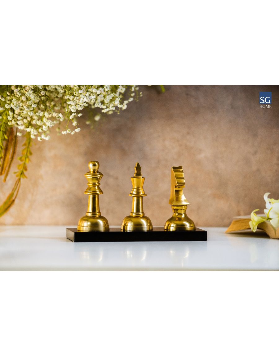 Sg Home Chess Decor Accent Gold