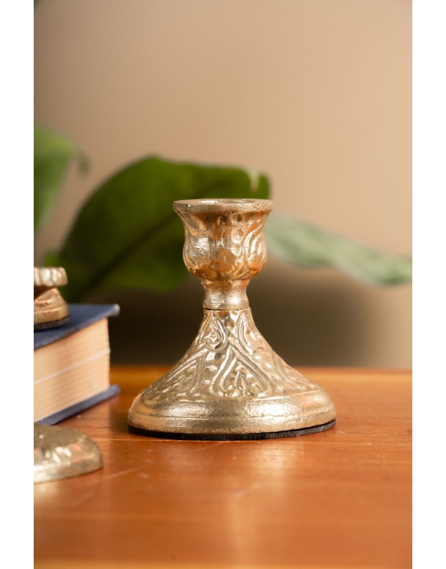 Sg Home Colonial Candle Holders (Set Of 03)