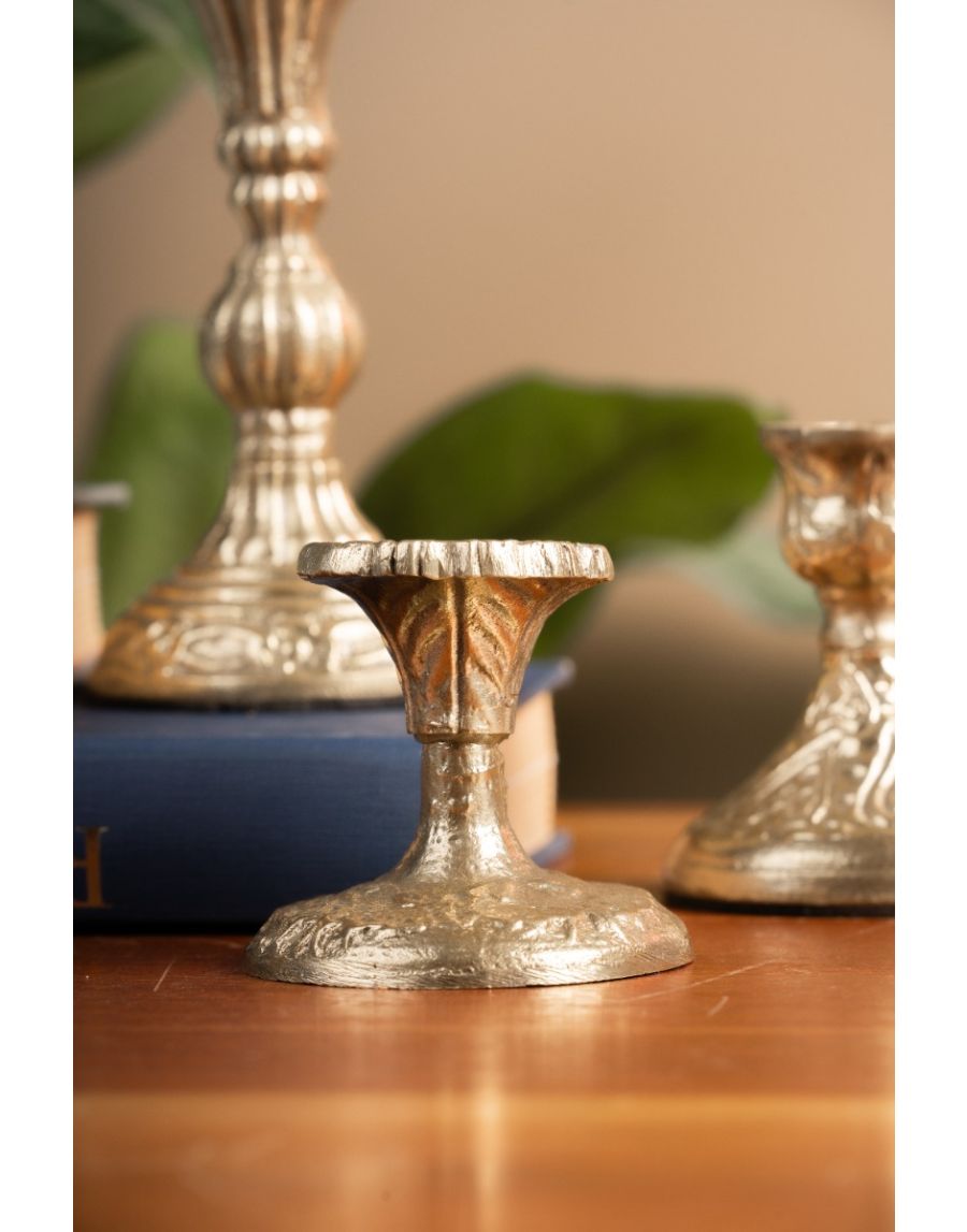 Sg Home Colonial Candle Holders (Set Of 03)