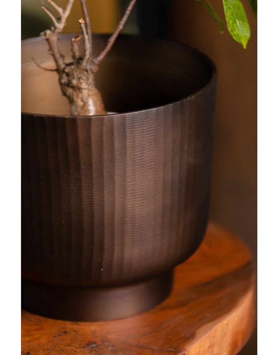 Sg Home Fluted Chocolate Planter Large