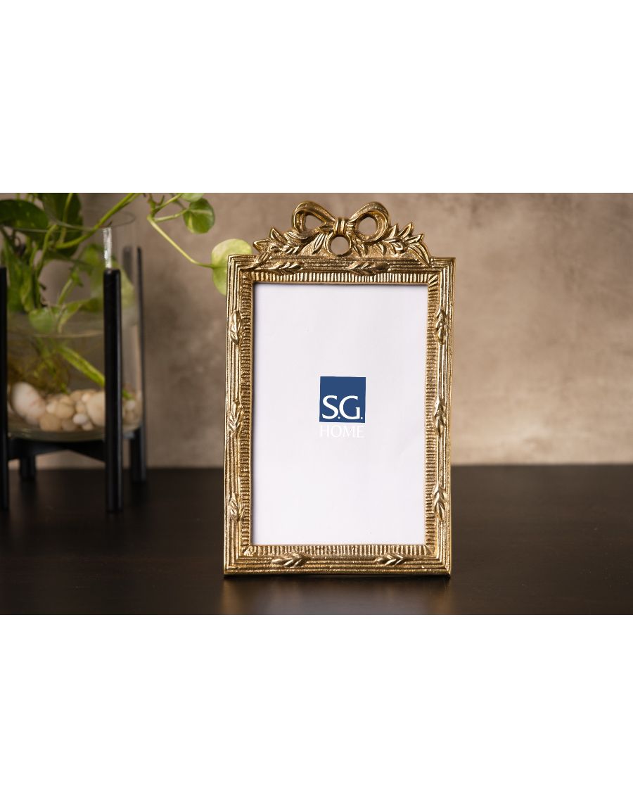 Sg Home Knotty Photo Frame