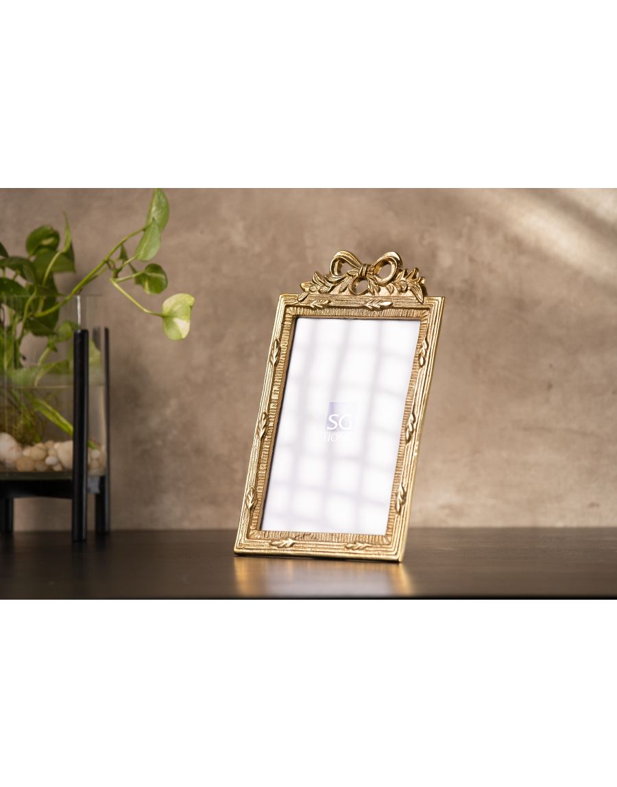 sg home Knotty Photo Frame