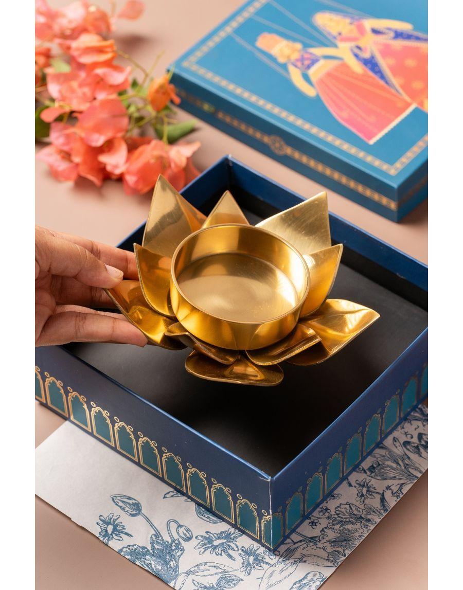 Sg Home Sacred Lotus Gift Box