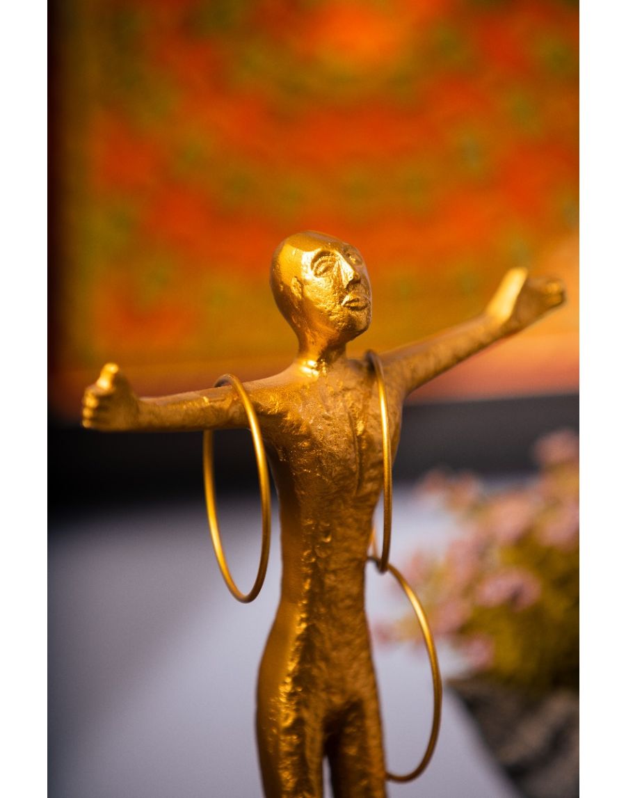 Sg Home Talent Human Sculpture Accent With Rings