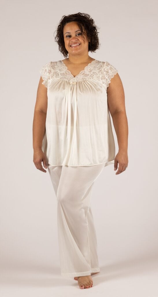 shadowline Shadowline® Silhouette Lace Cap Sleeve Pajama Set