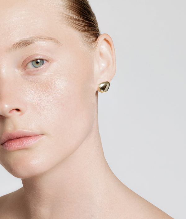 shashi Carter Stud Earring