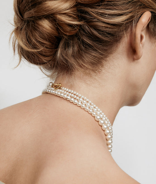 Shashi Louise Pearl Necklace