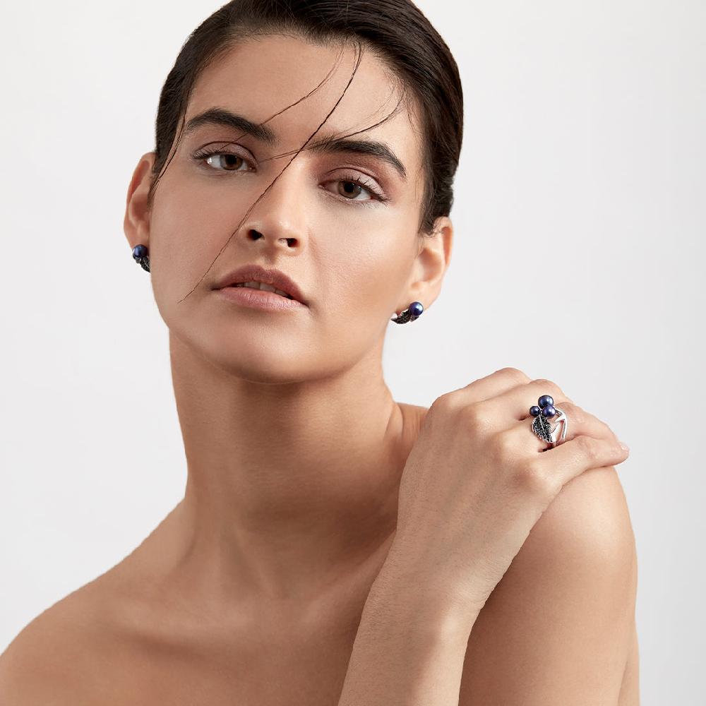 Shaun Leane Blackthorn Pearl Leaf Ring - Silver Black Spinel & Black Pearl