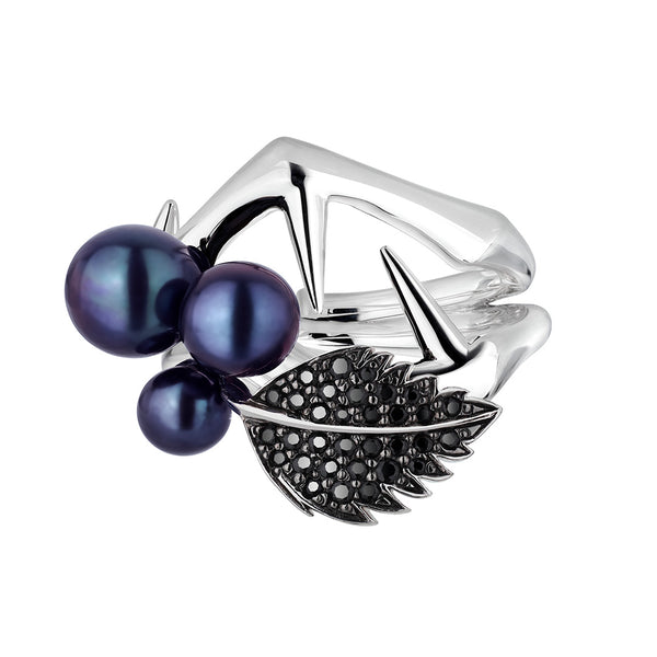 shaun leane Blackthorn Pearl Leaf Ring - Silver Black Spinel & Black Pearl