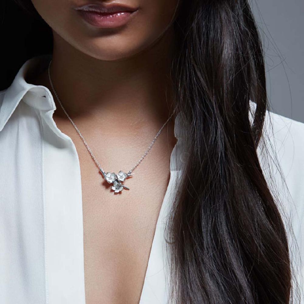 Shaun Leane Cherry Blossom Flower Posey Pendant - Silver & Diamond