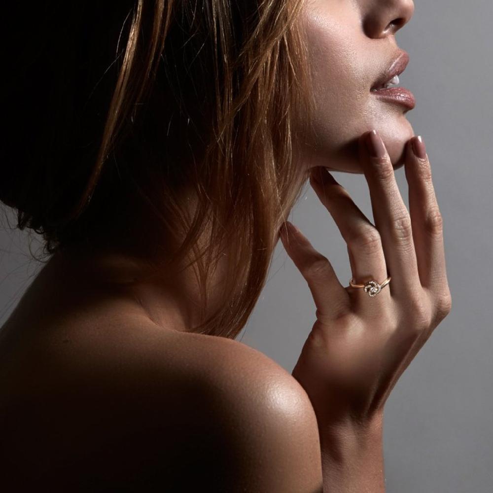 Shaun Leane Entwined Petal10 Engagement Ring - 18ct Yellow Gold & 0.24ct Diamond