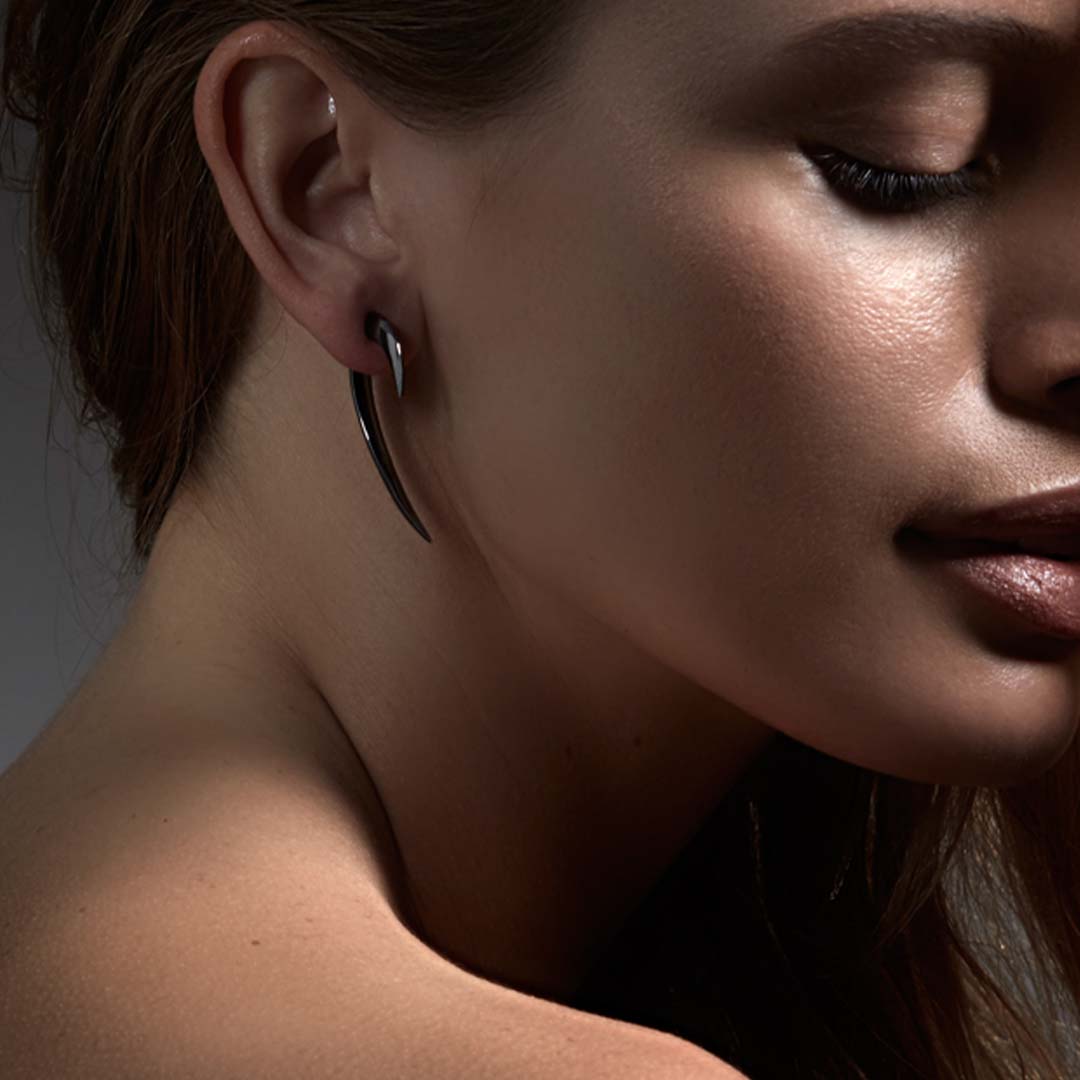 Shaun Leane Hook Single Size 1 Earring - Silver Black Rhodium