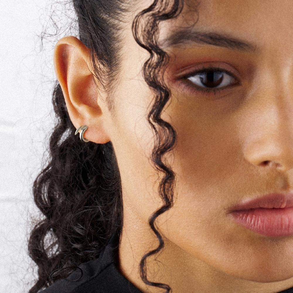 Shaun Leane Iconic Silhouettes Quill Mini Hoop Earrings - Silver