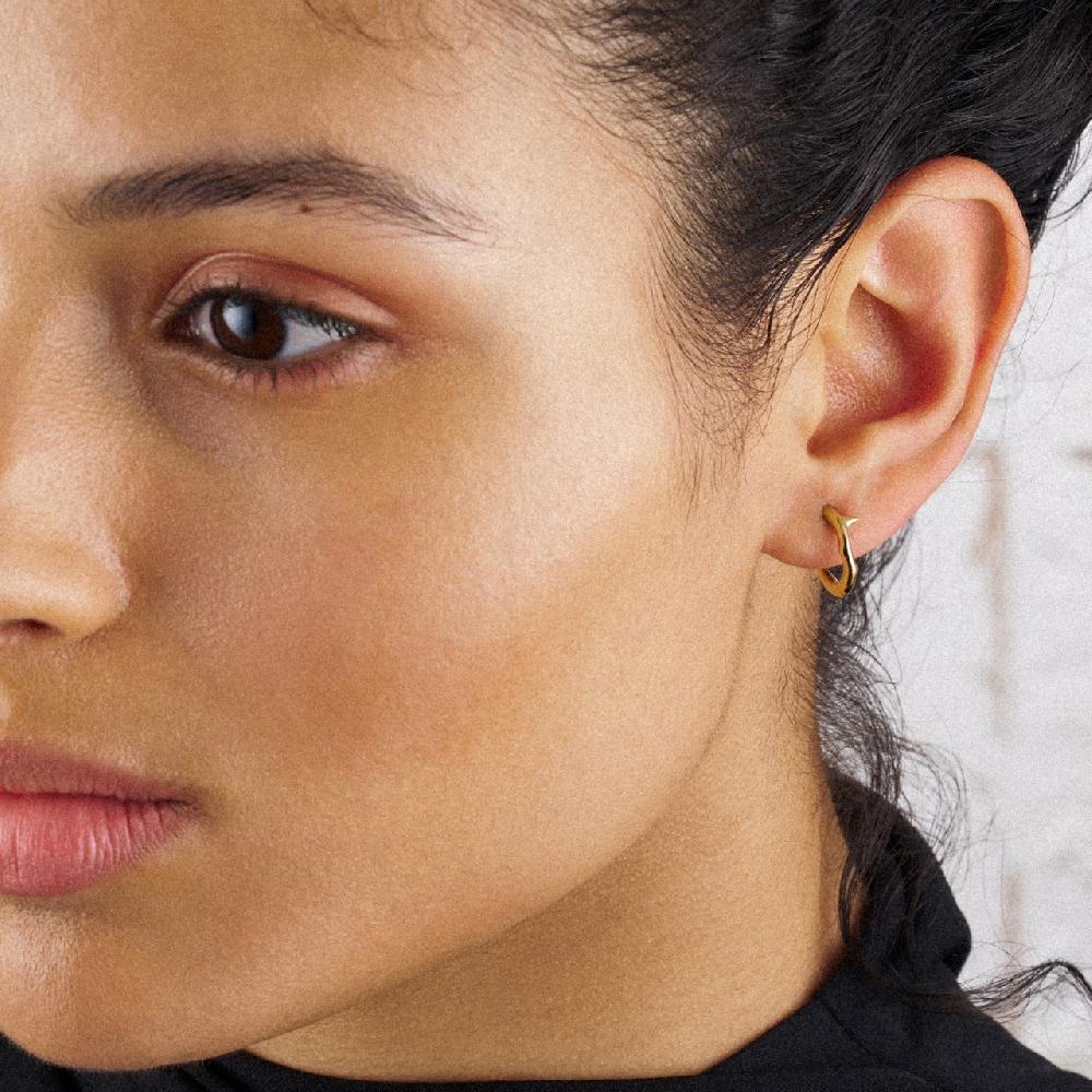 Shaun Leane Iconic Silhouettes Rose Thorn Mini Hoop Earrings - Yellow Gold Vermeil