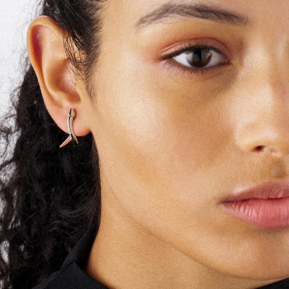 Shaun Leane Iconic Silhouettes Sabre Mini Crossover Earrings - Silver